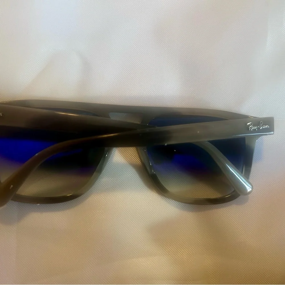 Ray-Ban Gray Wayfarer Sunglasses with Tinted Lenses